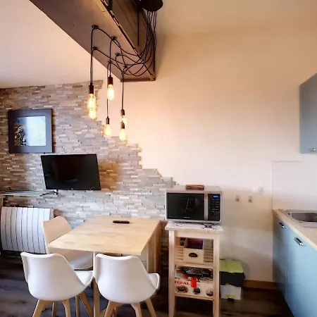 Beau Renove 3 Pers, Balcon, Skis Aux Pieds, Parking Gratuit, 2 Etoiles - Fr-1-178-134 Appartement Saint-Martin-de-Belleville