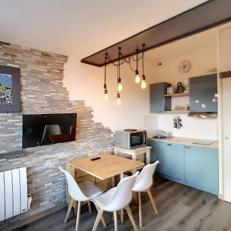 Beau Renove 3 Pers, Balcon, Skis Aux Pieds, Parking Gratuit, 2 Etoiles - Fr-1-178-134 Appartement